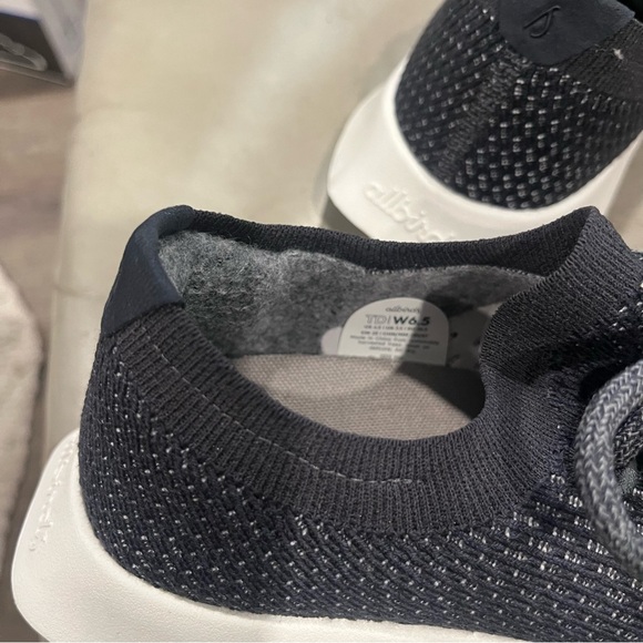 Women’s Allbirds Tree Dasher 1 Thunder / White Sole Running Shoes - Picture 3 of 6